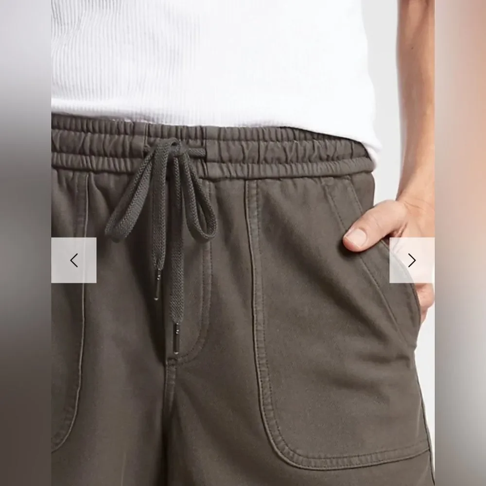 Athleta Farallon Shorts, Cypress Green